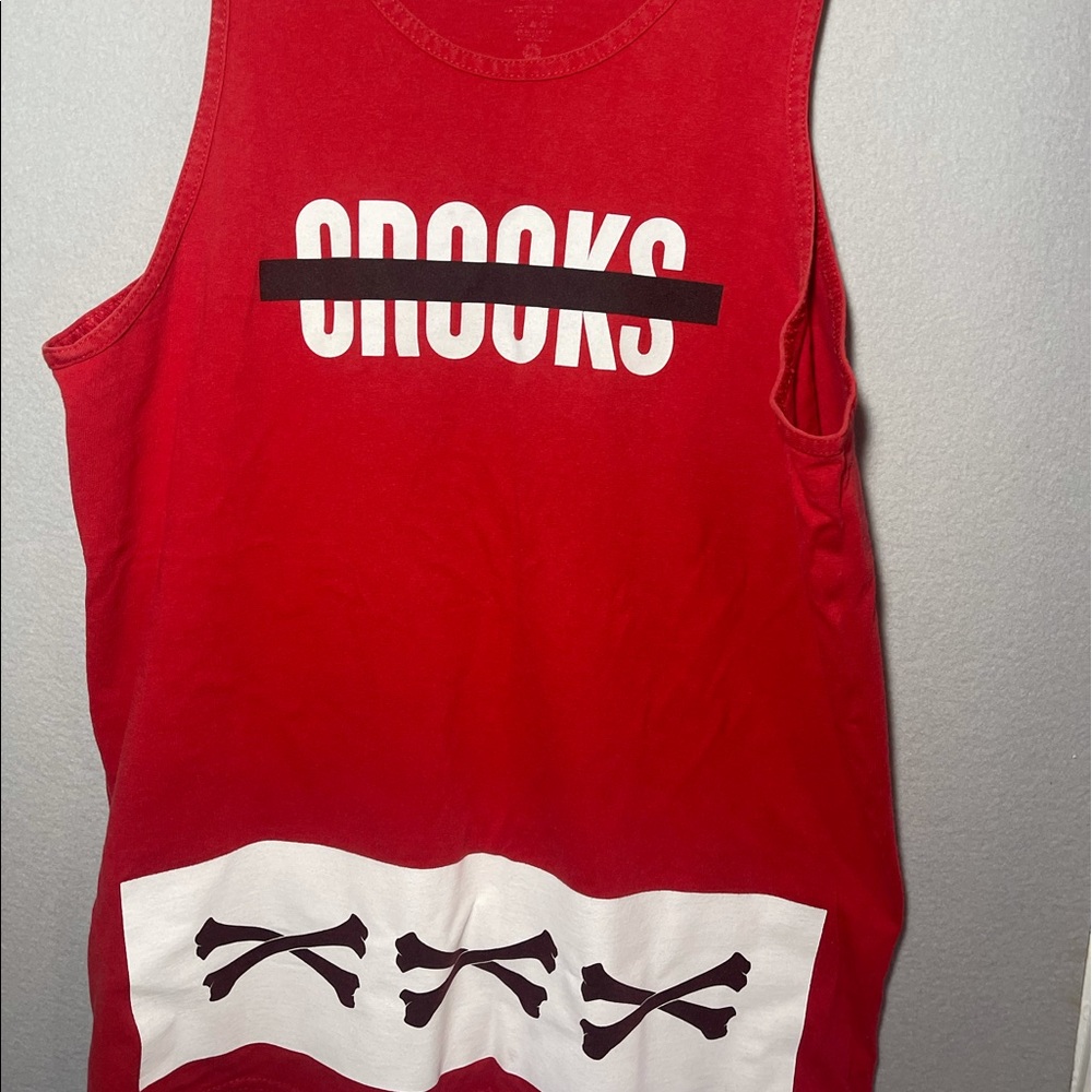 Crooks and Castles M tank